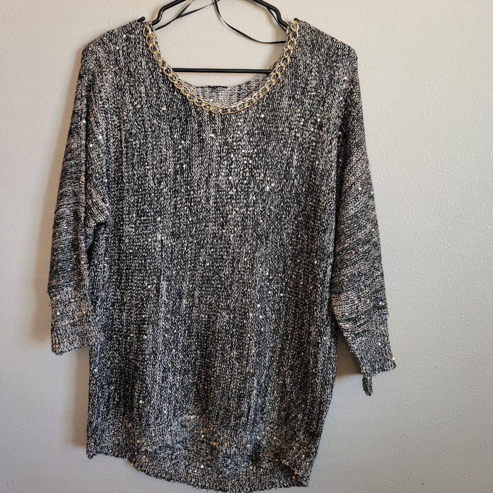 XOXO Gold top Size M